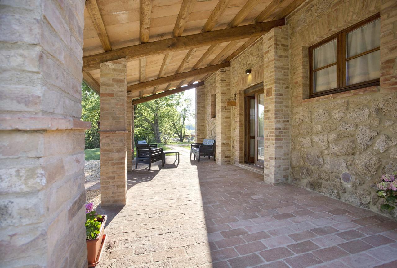 Casale San Galgano Aparthotel Chiusdino Bagian luar foto