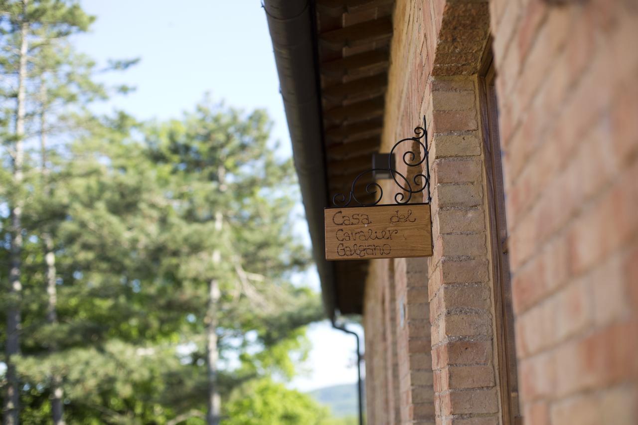 Casale San Galgano Aparthotel Chiusdino Bagian luar foto
