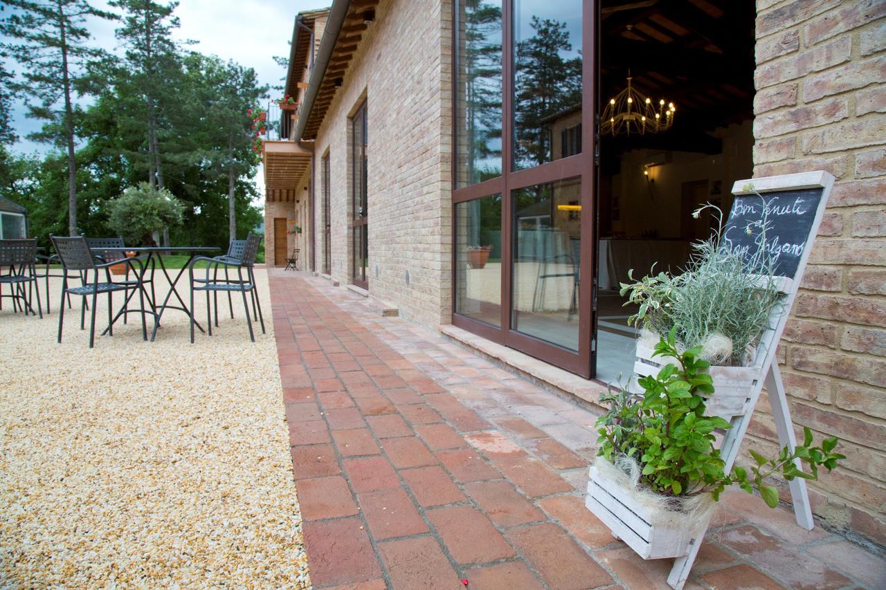 Casale San Galgano Aparthotel Chiusdino Bagian luar foto